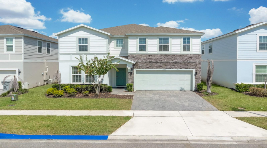 Davenport, Florida 33897, 9 Bedroom Bedrooms, ,6 Bathroombathrooms,Residential,For Sale,Mahalo,0,Mfrs5158448
