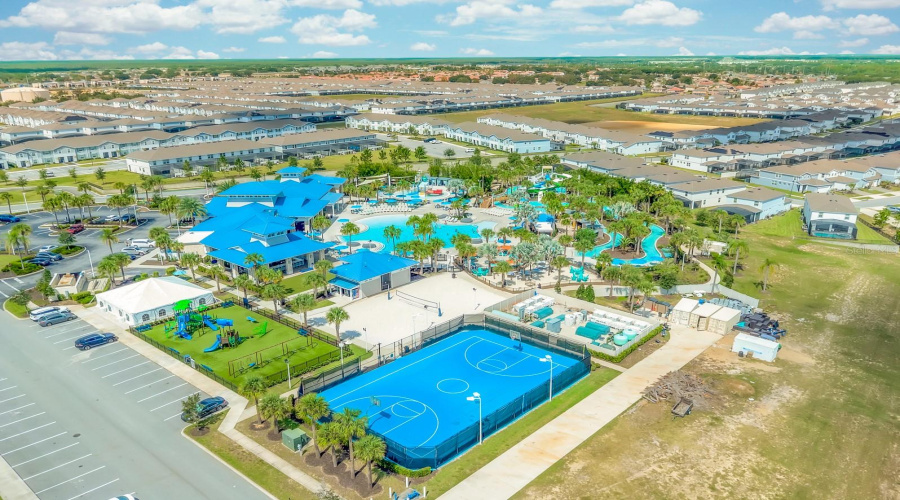 Davenport, Florida 33897, 9 Bedroom Bedrooms, ,6 Bathroombathrooms,Residential,For Sale,Mahalo,0,Mfrs5158448