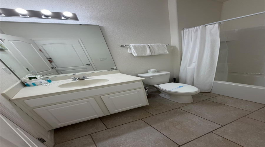 Davenport, Florida 33837, 5 Bedroom Bedrooms, ,5 Bathroombathrooms,Residential,For Sale,Terrasonesta,0,Mfro6442530