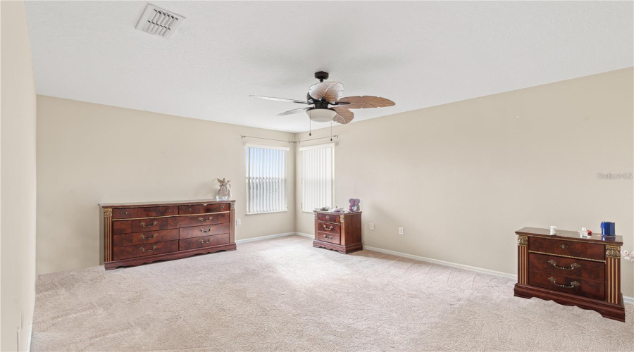 Davenport, Florida 33897, 5 Bedroom Bedrooms, ,4 Bathroombathrooms,Residential,For Sale,Bridgewater,0,Mfrs5158084