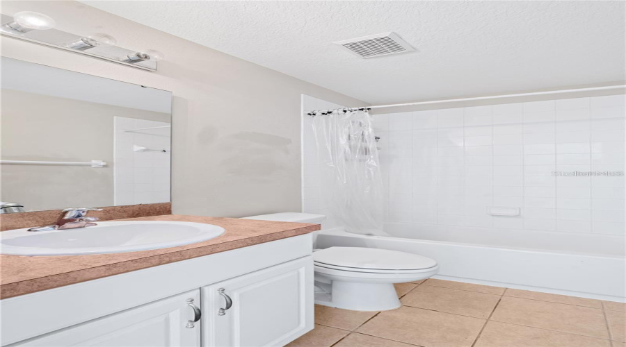 Davenport, Florida 33897, 5 Bedroom Bedrooms, ,4 Bathroombathrooms,Residential,For Sale,Bridgewater,0,Mfrs5158084