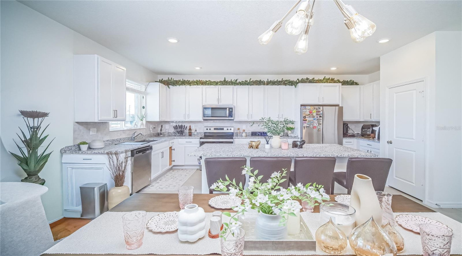 Davenport, Florida 33896, 5 Bedroom Bedrooms, ,3 Bathroombathrooms,Residential,For Sale,Overpool,0,Mfrs5153519