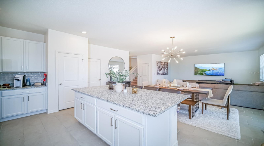 Davenport, Florida 33896, 5 Bedroom Bedrooms, ,3 Bathroombathrooms,Residential,For Sale,Overpool,0,Mfrs5153519