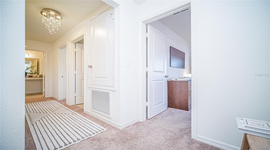 Davenport, Florida 33896, 5 Bedroom Bedrooms, ,3 Bathroombathrooms,Residential,For Sale,Overpool,0,Mfrs5153519