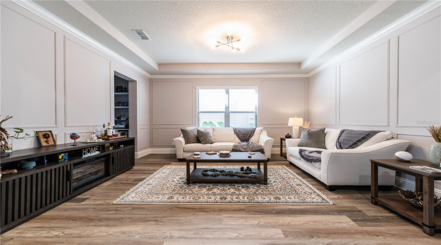 Orlando, Florida 32836, 4 Bedroom Bedrooms, ,3 Bathroombathrooms,Residential,For Sale,Prince Harry,0,Mfro6445520