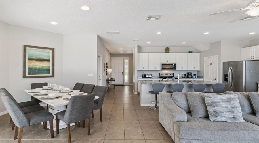 Davenport, Florida 33837, 5 Bedroom Bedrooms, ,4 Bathroombathrooms,Residential,For Sale,Rosemont,0,Mfrs5158491