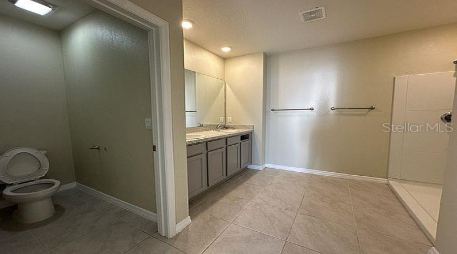 Davenport, Florida 33837, 5 Bedroom Bedrooms, ,3 Bathroombathrooms,Residential,For Sale,Berry,0,Mfro6445862