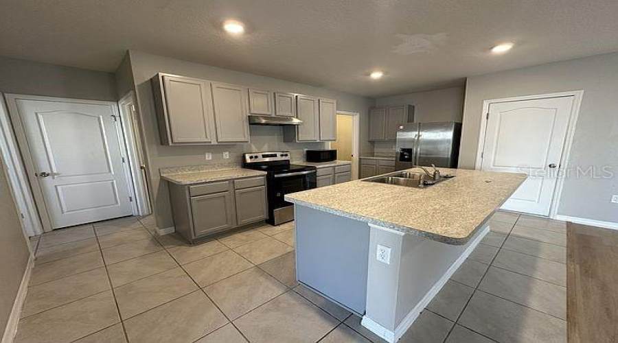 Davenport, Florida 33837, 5 Bedroom Bedrooms, ,3 Bathroombathrooms,Residential,For Sale,Berry,0,Mfro6445862