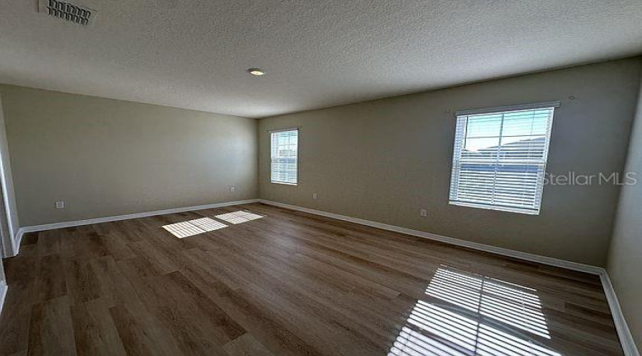 Davenport, Florida 33837, 5 Bedroom Bedrooms, ,3 Bathroombathrooms,Residential,For Sale,Berry,0,Mfro6445862