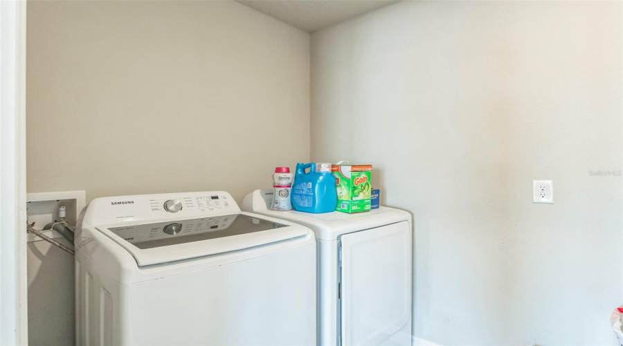 Davenport, Florida 33837, 4 Bedroom Bedrooms, ,2 Bathroombathrooms,Residential,For Sale,Citrus Landings,0,Mfrs5143186