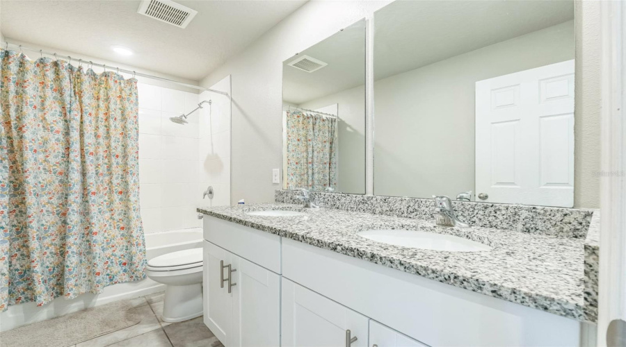 Davenport, Florida 33837, 4 Bedroom Bedrooms, ,2 Bathroombathrooms,Residential,For Sale,Citrus Landings,0,Mfrs5143186