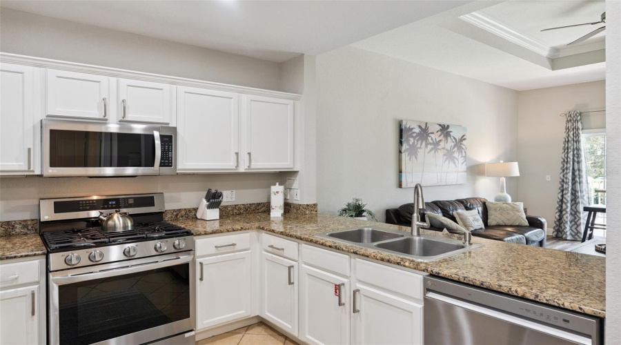 Kissimmee, Florida 34747, 3 Bedroom Bedrooms, ,3 Bathroombathrooms,Residential,For Sale,Seven Eagles,0,Mfro6444569