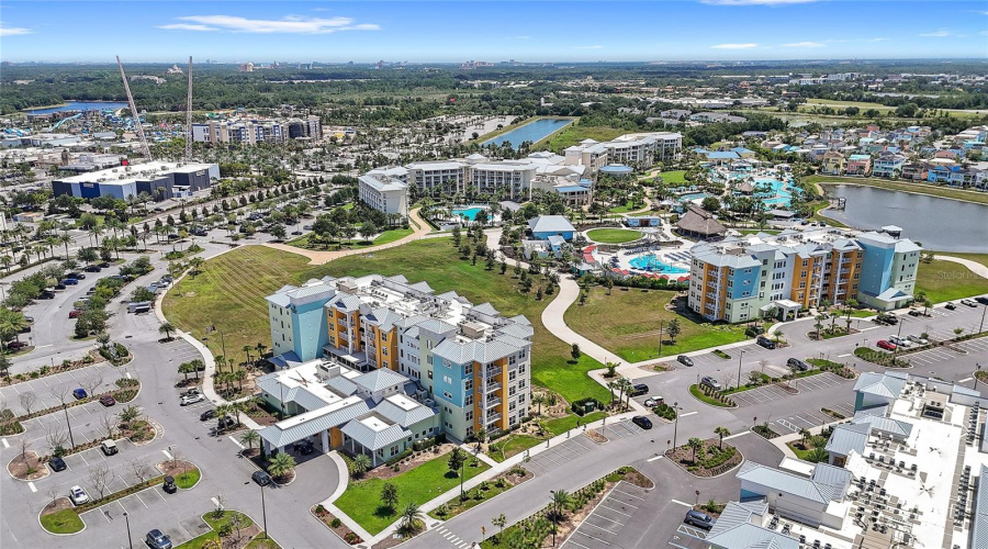 Kissimmee, Florida 34747, 2 Bedroom Bedrooms, ,2 Bathroombathrooms,Residential,For Sale,Sunset Walk,0,Mfro6443908