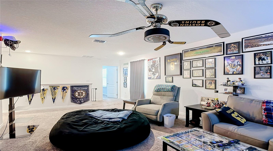 Davenport, Florida 33837, 4 Bedroom Bedrooms, ,2 Bathroombathrooms,Residential,For Sale,Fillmore,0,Mfrg5117518