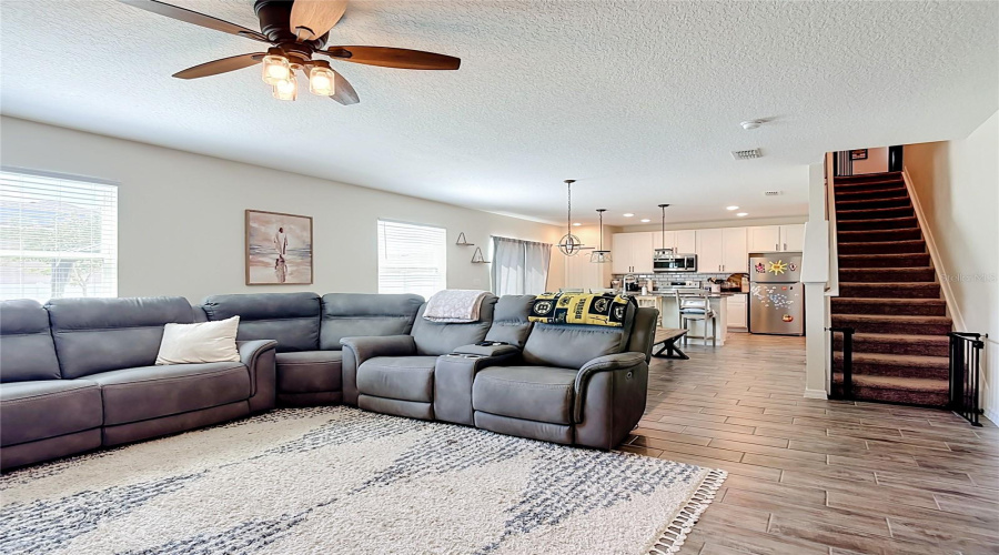 Davenport, Florida 33837, 4 Bedroom Bedrooms, ,2 Bathroombathrooms,Residential,For Sale,Fillmore,0,Mfrg5117518