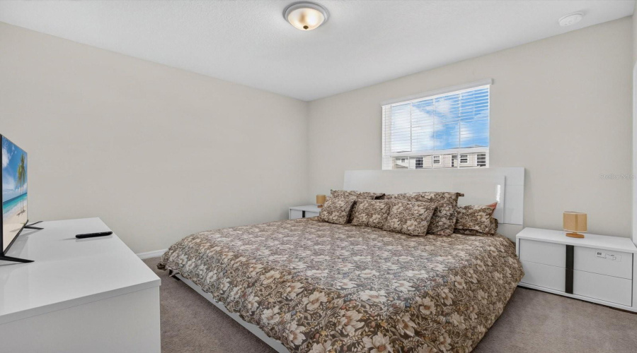 Davenport, Florida 33897, 5 Bedroom Bedrooms, ,4 Bathroombathrooms,Residential,For Sale,Lana Avenue,0,Mfro6444147