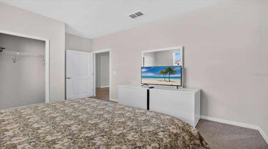 Davenport, Florida 33897, 5 Bedroom Bedrooms, ,4 Bathroombathrooms,Residential,For Sale,Lana Avenue,0,Mfro6444147