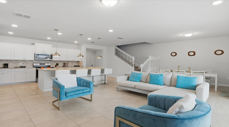 Davenport, Florida 33897, 5 Bedroom Bedrooms, ,4 Bathroombathrooms,Residential,For Sale,Lana Avenue,0,Mfro6444147