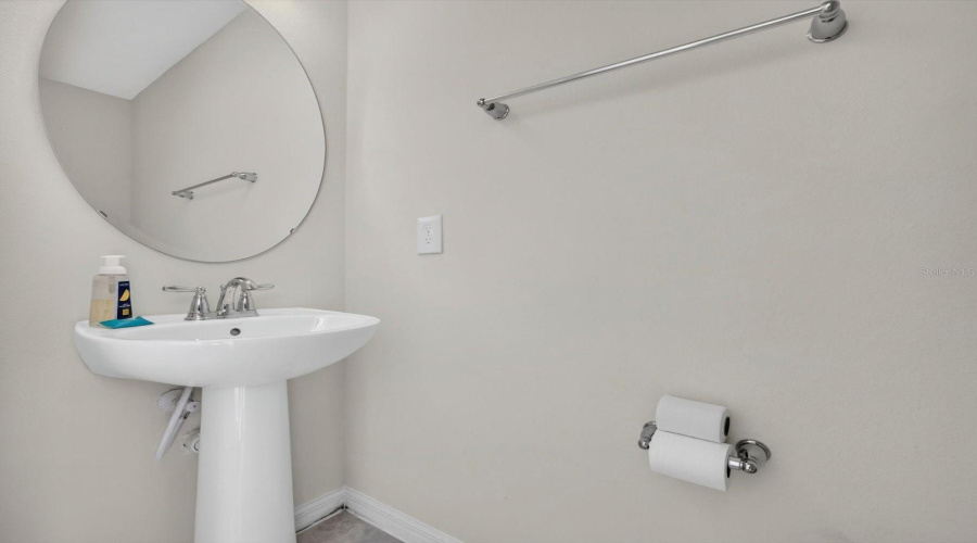 Davenport, Florida 33897, 5 Bedroom Bedrooms, ,4 Bathroombathrooms,Residential,For Sale,Lana Avenue,0,Mfro6444147