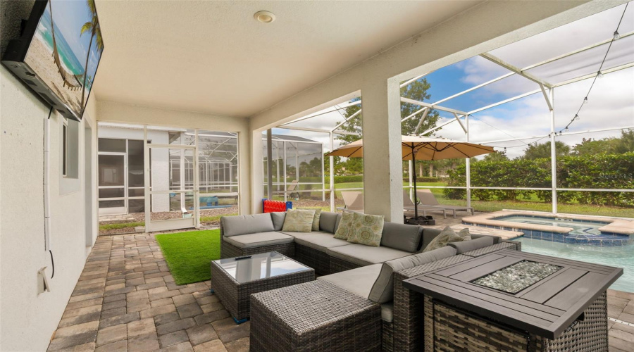 Davenport, Florida 33896, 8 Bedroom Bedrooms, ,5 Bathroombathrooms,Residential,For Sale,Hazard,0,Mfro6446346