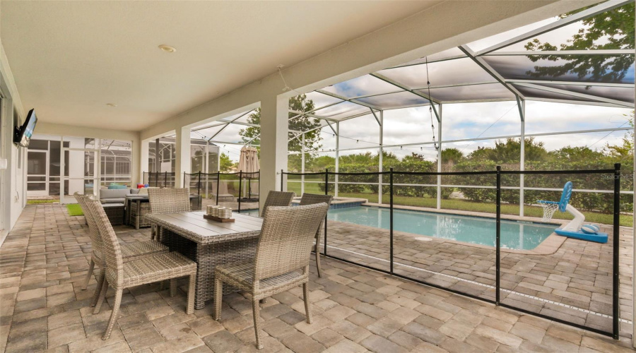Davenport, Florida 33896, 8 Bedroom Bedrooms, ,5 Bathroombathrooms,Residential,For Sale,Hazard,0,Mfro6446346