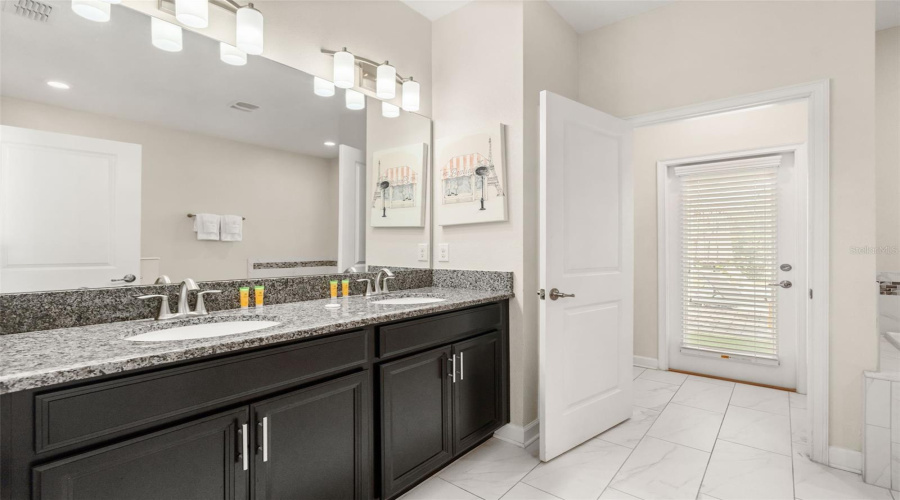 Davenport, Florida 33896, 8 Bedroom Bedrooms, ,5 Bathroombathrooms,Residential,For Sale,Hazard,0,Mfro6446346