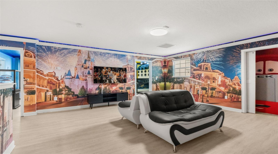 Davenport, Florida 33896, 8 Bedroom Bedrooms, ,5 Bathroombathrooms,Residential,For Sale,Hazard,0,Mfro6446346