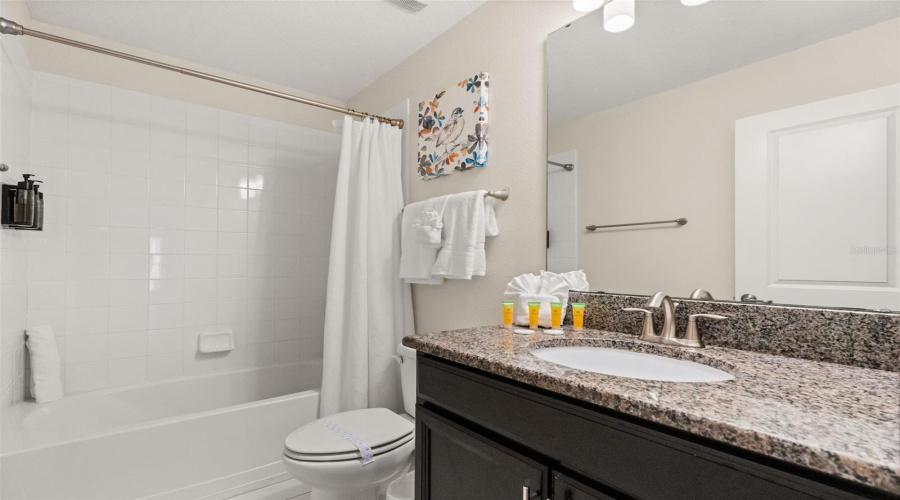 Davenport, Florida 33896, 8 Bedroom Bedrooms, ,5 Bathroombathrooms,Residential,For Sale,Hazard,0,Mfro6446346