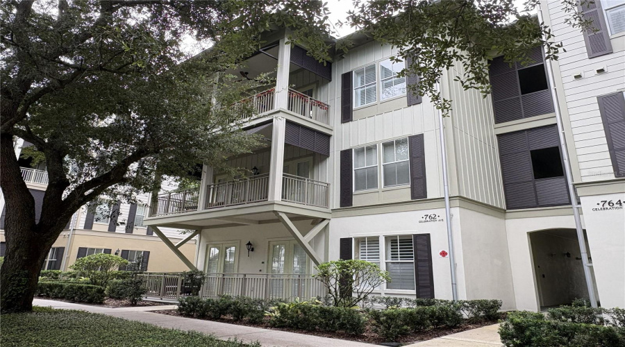 Celebration, Florida 34747, 2 Bedroom Bedrooms, ,2 Bathroombathrooms,Residential,For Sale,Celebration,0,Mfro6446218