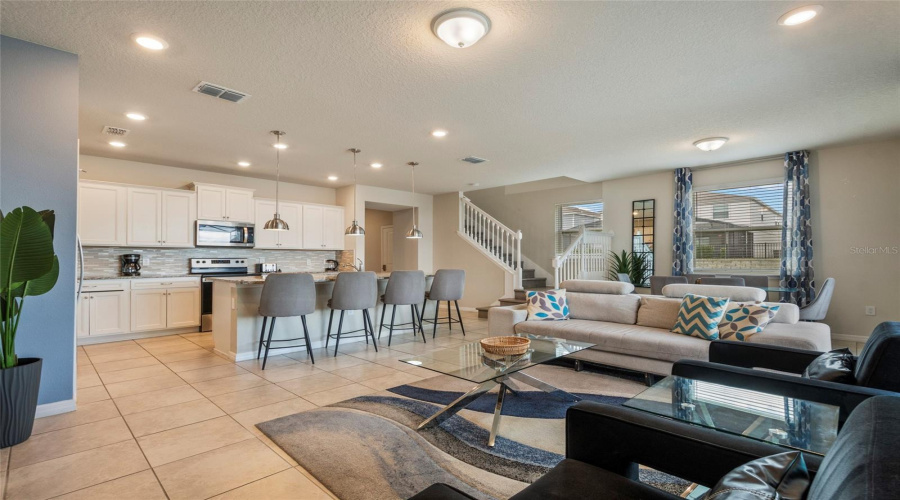 Davenport, Florida 33897, 5 Bedroom Bedrooms, ,4 Bathroombathrooms,Residential,For Sale,Pacific,0,Mfro6437816