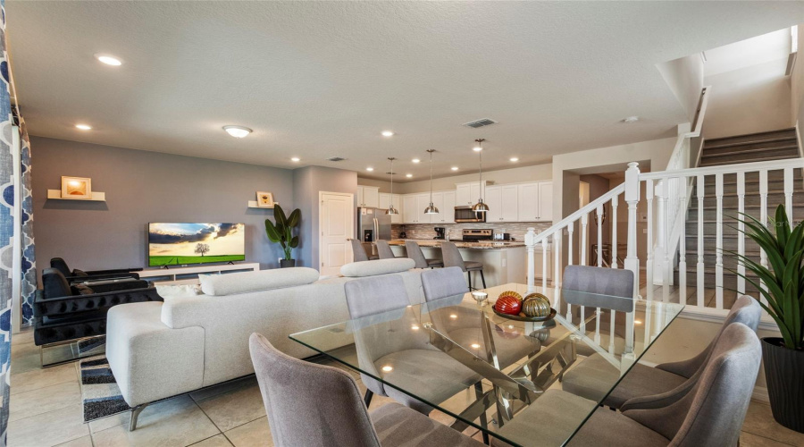 Davenport, Florida 33897, 5 Bedroom Bedrooms, ,4 Bathroombathrooms,Residential,For Sale,Pacific,0,Mfro6437816