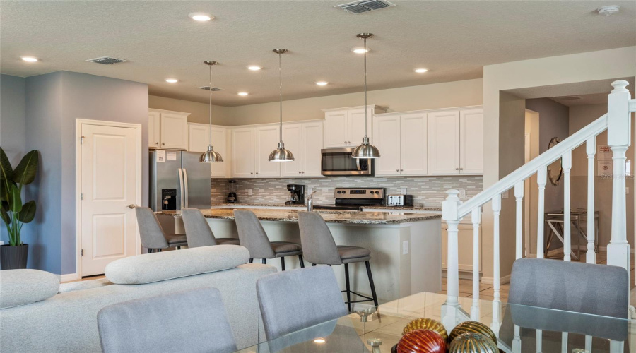 Davenport, Florida 33897, 5 Bedroom Bedrooms, ,4 Bathroombathrooms,Residential,For Sale,Pacific,0,Mfro6437816