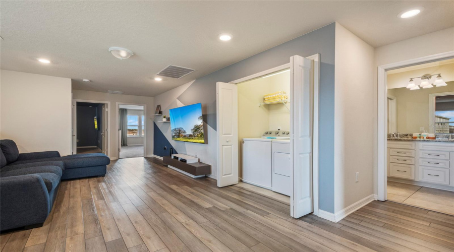 Davenport, Florida 33897, 5 Bedroom Bedrooms, ,4 Bathroombathrooms,Residential,For Sale,Pacific,0,Mfro6437816