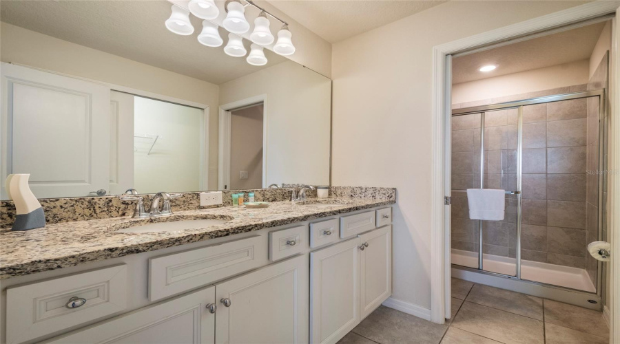 Davenport, Florida 33897, 5 Bedroom Bedrooms, ,4 Bathroombathrooms,Residential,For Sale,Pacific,0,Mfro6437816