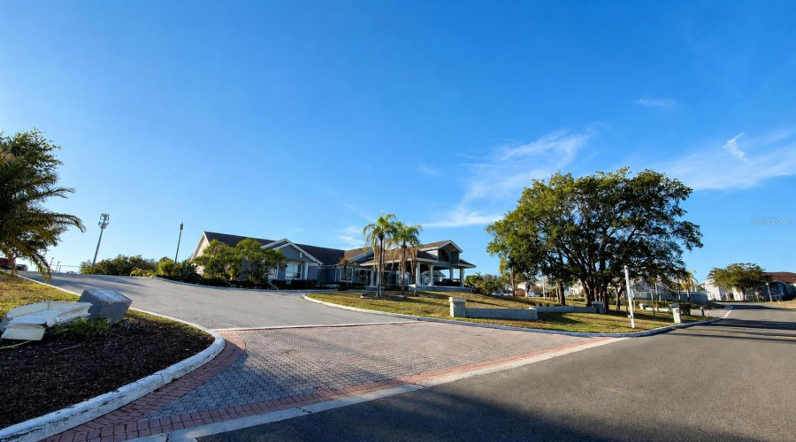 Davenport, Florida 33897, 4 Bedroom Bedrooms, ,3 Bathroombathrooms,Residential,For Sale,Mango,0,Mfrg5108797