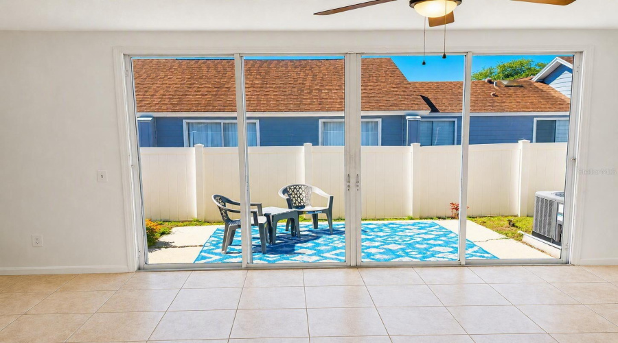 Davenport, Florida 33897, 4 Bedroom Bedrooms, ,3 Bathroombathrooms,Residential,For Sale,Mango,0,Mfrg5108797