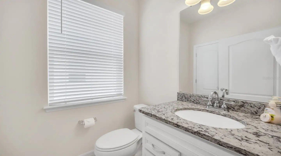 Davenport, Florida 33837, 7 Bedroom Bedrooms, ,5 Bathroombathrooms,Residential,For Sale,Oakmoss,0,Mfro6446304