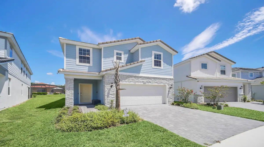 Davenport, Florida 33837, 7 Bedroom Bedrooms, ,5 Bathroombathrooms,Residential,For Sale,Oakmoss,0,Mfro6446304