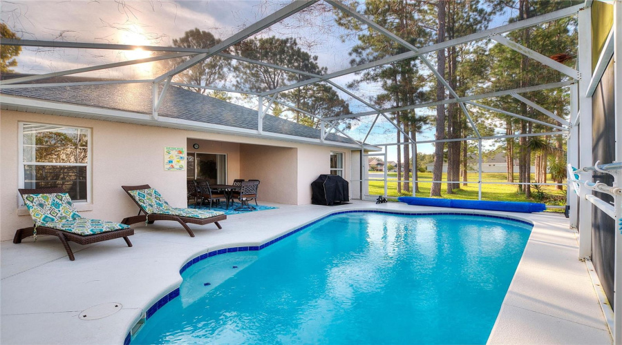 Davenport, Florida 33897, 4 Bedroom Bedrooms, ,3 Bathroombathrooms,Residential,For Sale,Pinedale,0,Mfro6444528