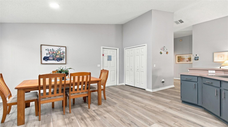 Davenport, Florida 33897, 4 Bedroom Bedrooms, ,3 Bathroombathrooms,Residential,For Sale,Pinedale,0,Mfro6444528
