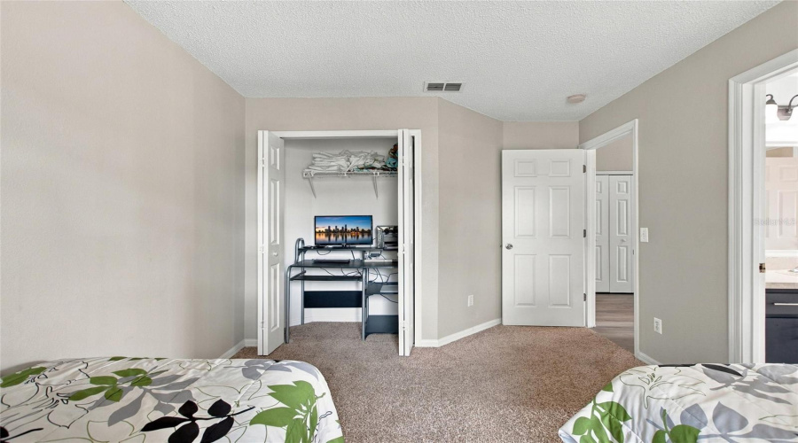 Davenport, Florida 33897, 4 Bedroom Bedrooms, ,3 Bathroombathrooms,Residential,For Sale,Pinedale,0,Mfro6444528