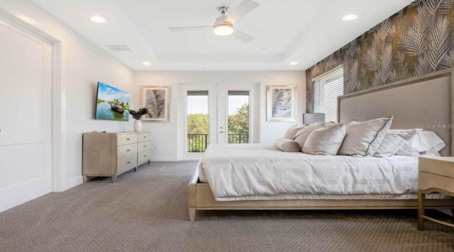 Kissimmee, Florida 34747, 6 Bedroom Bedrooms, ,6 Bathroombathrooms,Residential,For Sale,Castle Pines,0,Mfro6446382