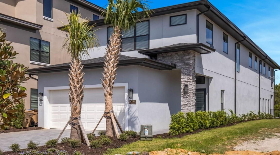 Kissimmee, Florida 34747, 6 Bedroom Bedrooms, ,6 Bathroombathrooms,Residential,For Sale,Castle Pines,0,Mfro6446382