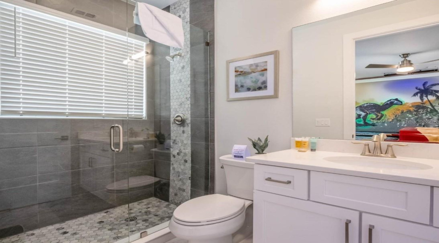 Kissimmee, Florida 34747, 6 Bedroom Bedrooms, ,6 Bathroombathrooms,Residential,For Sale,Castle Pines,0,Mfro6446382