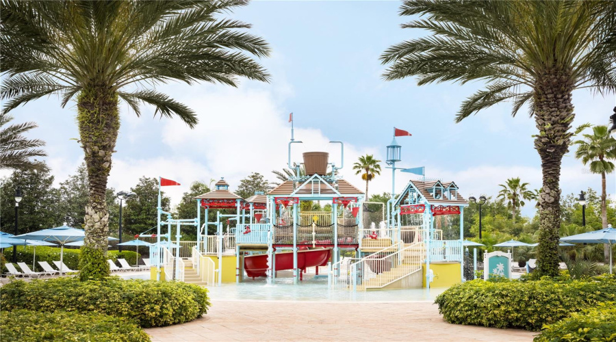 Kissimmee, Florida 34747, 6 Bedroom Bedrooms, ,6 Bathroombathrooms,Residential,For Sale,Castle Pines,0,Mfro6446382