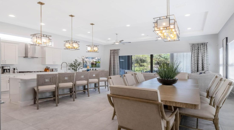 Kissimmee, Florida 34747, 6 Bedroom Bedrooms, ,6 Bathroombathrooms,Residential,For Sale,Castle Pines,0,Mfro6446382