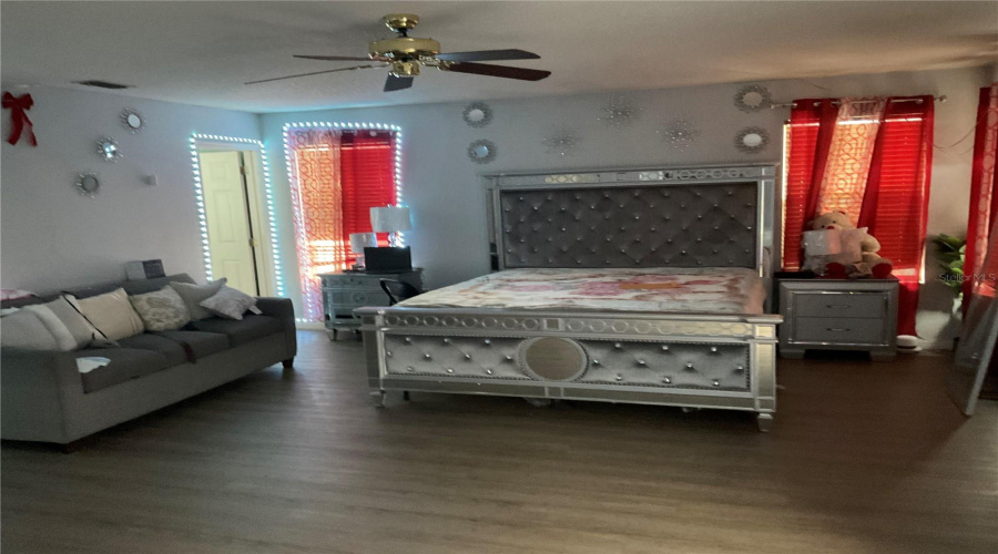 Davenport, Florida 33896, 5 Bedroom Bedrooms, ,4 Bathroombathrooms,Residential,For Sale,Pine Ridge,0,Mfro6441276