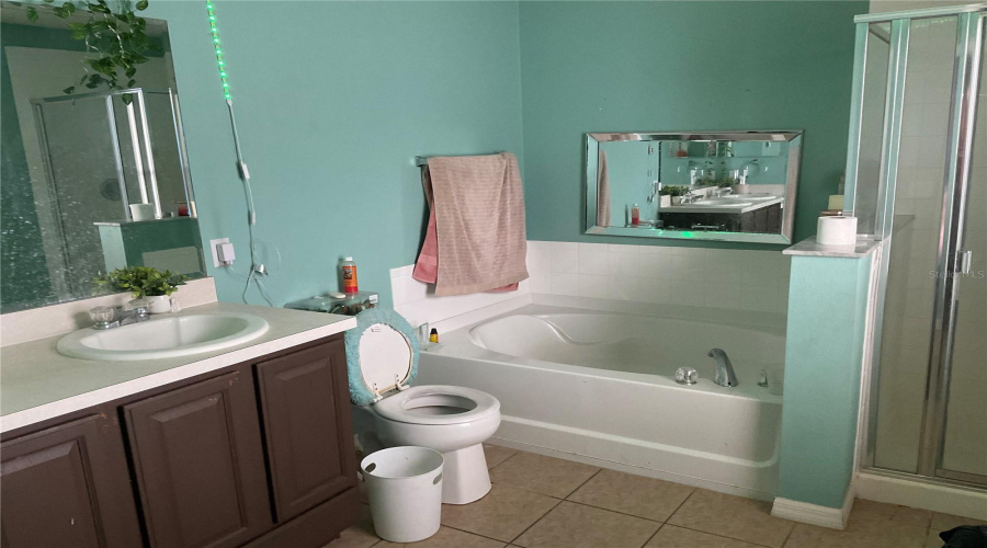 Davenport, Florida 33896, 5 Bedroom Bedrooms, ,4 Bathroombathrooms,Residential,For Sale,Pine Ridge,0,Mfro6441276