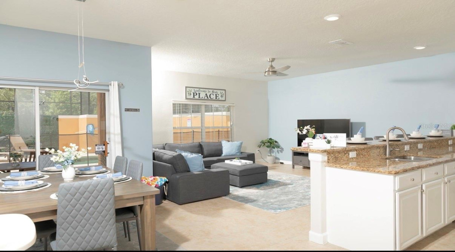 Kissimmee, Florida 34747, 4 Bedroom Bedrooms, ,3 Bathroombathrooms,Residential,For Sale,Sugar Palm,0,Mfro6439920