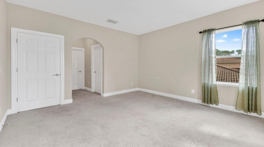 Davenport, Florida 33837, 4 Bedroom Bedrooms, ,3 Bathroombathrooms,Residential,For Sale,Crestwick,0,Mfro6446029